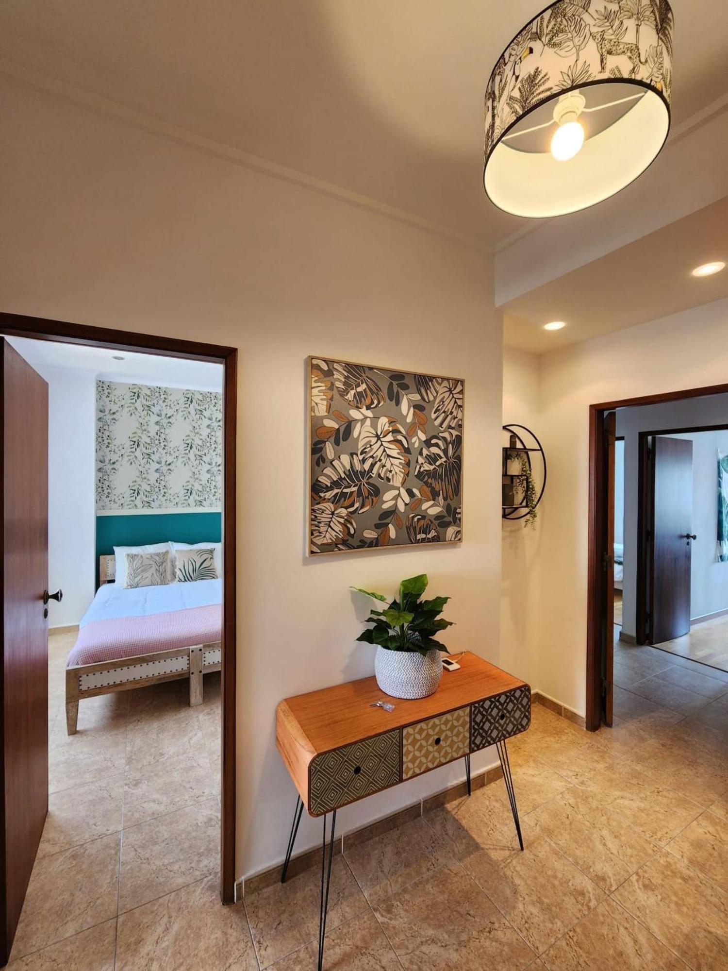 Cozy Apartment In Central Almada W Swing Chairs Luaran gambar